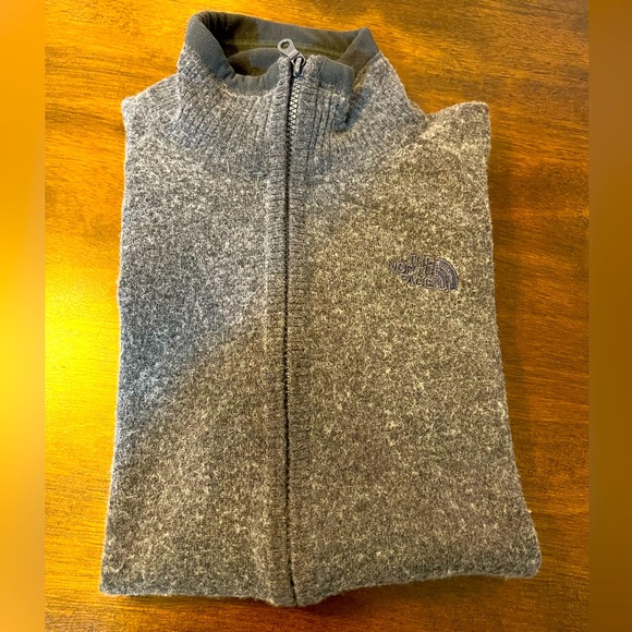 Men’s North Face Sweater - M - Picture 3 of 8